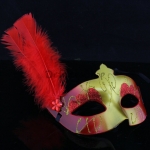 Máscara de Halloween Pluma Pintada en Polvo Dorado