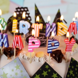 Vela de Punto de Onda de Decoración de Cumpleaños