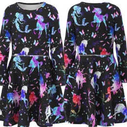 Disfraz Vestido Negro con Estampado de Sirenas y Unicornios